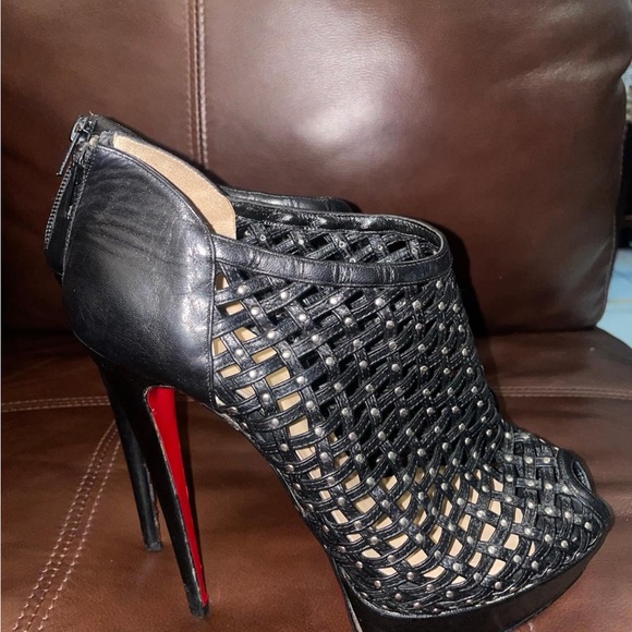 Christian Louboutin Black Woven Peep-Toe Heels Size 8 - Picture 2 of 5